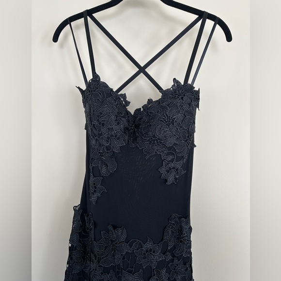 Sheer Embroidered Lace Gown Black Issue New York size Small $250.00 - Picture 10 of 14